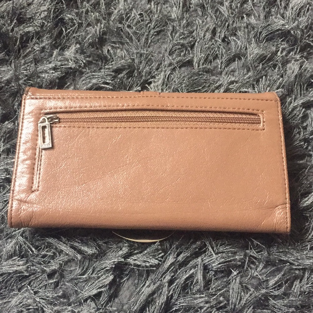 Guess Wallet - Picture 2 of 3